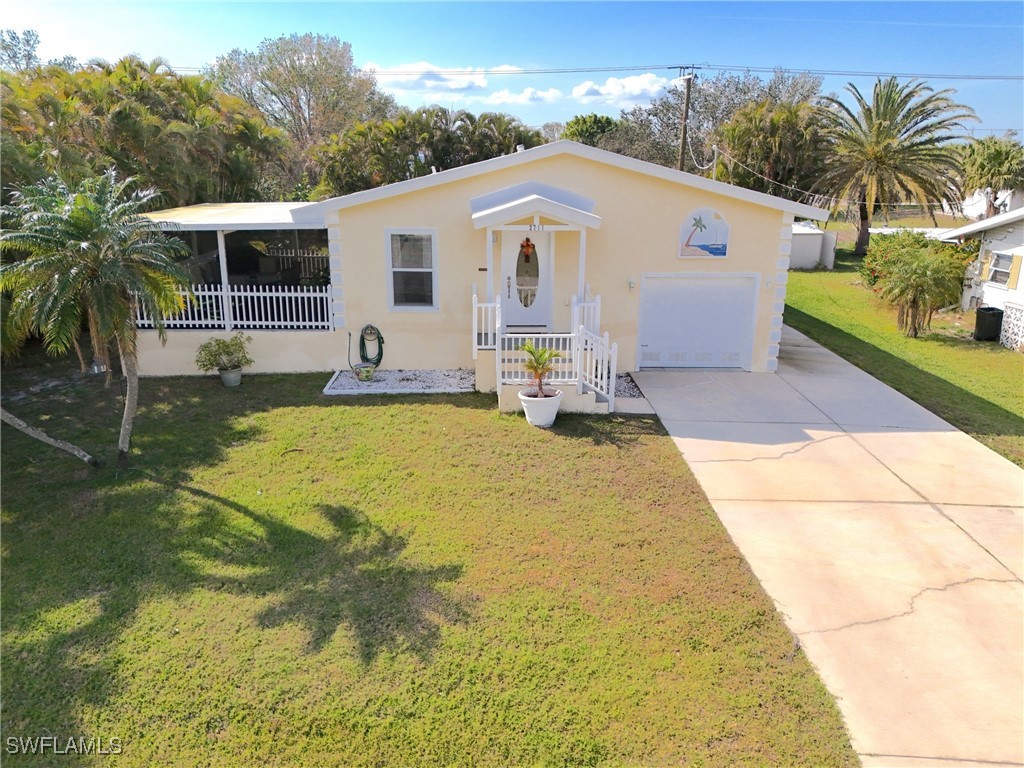 2711  Larkspur Drive