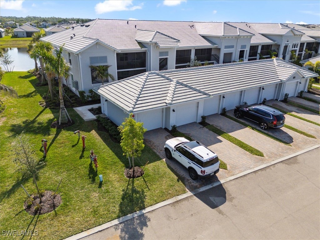 14214  Heritage Landing Boulevard, Apt 811