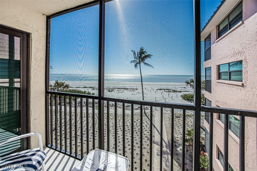 2230  Camino Del Mar Drive, Apt 3A3