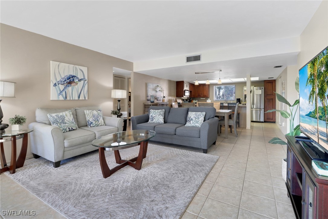 5015  Harbortown Lane, Apt 104