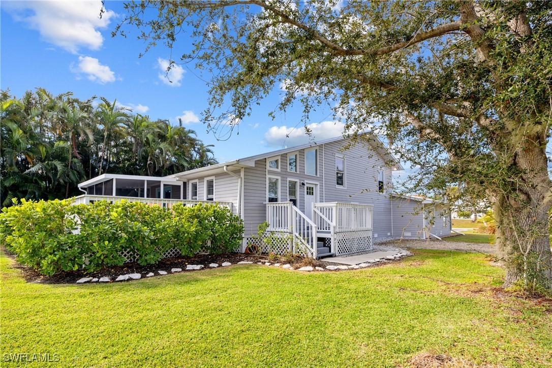 5425  Marina Drive