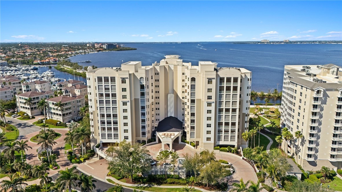 14270  Royal Harbour Court, Apt 319