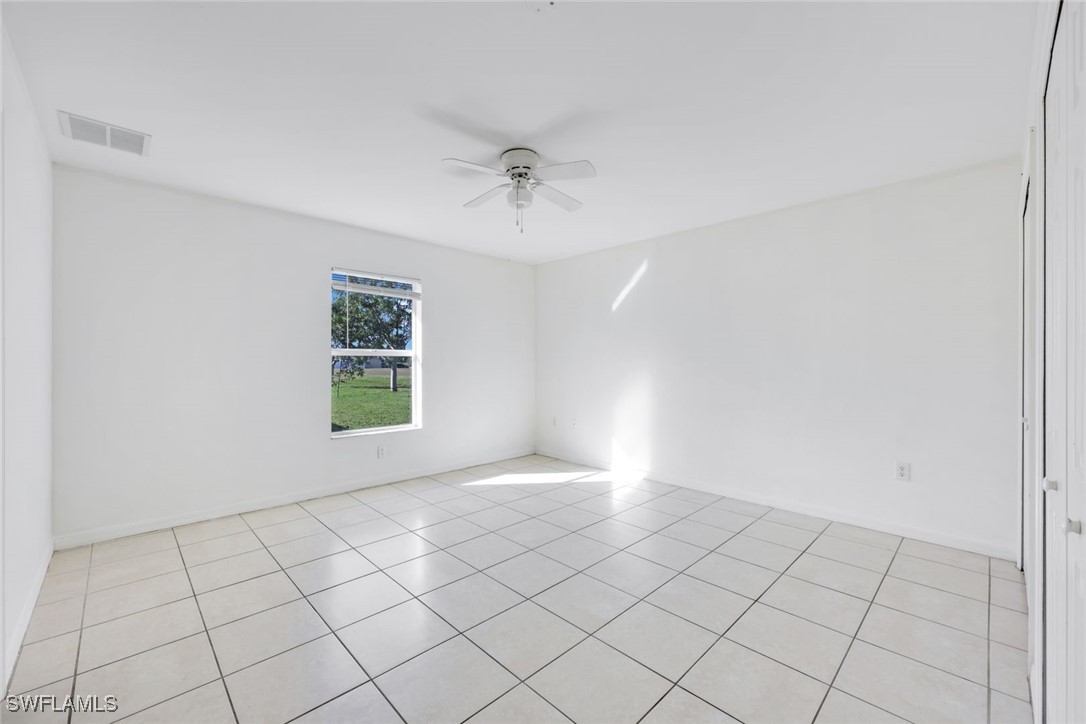 3018/3020 SE Santa Barbara Place