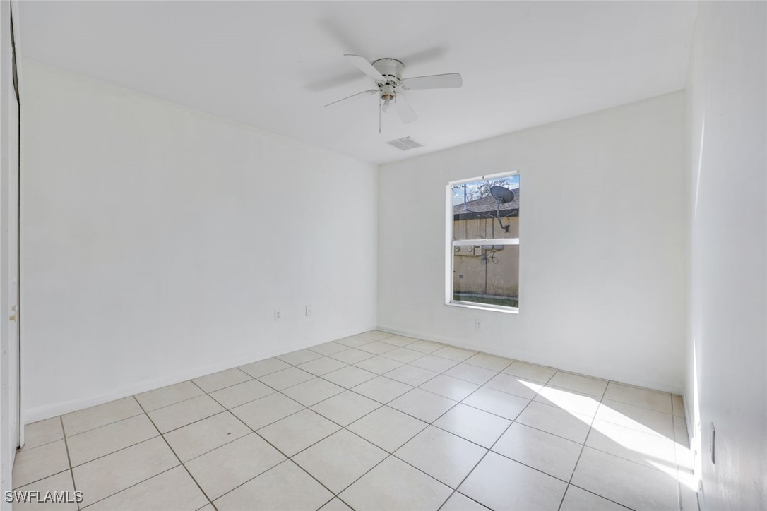 3018/3020 SE Santa Barbara Place