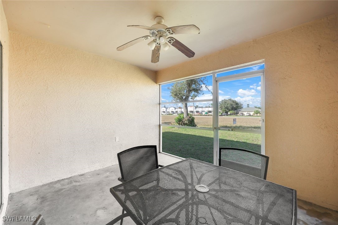3018/3020 SE Santa Barbara Place