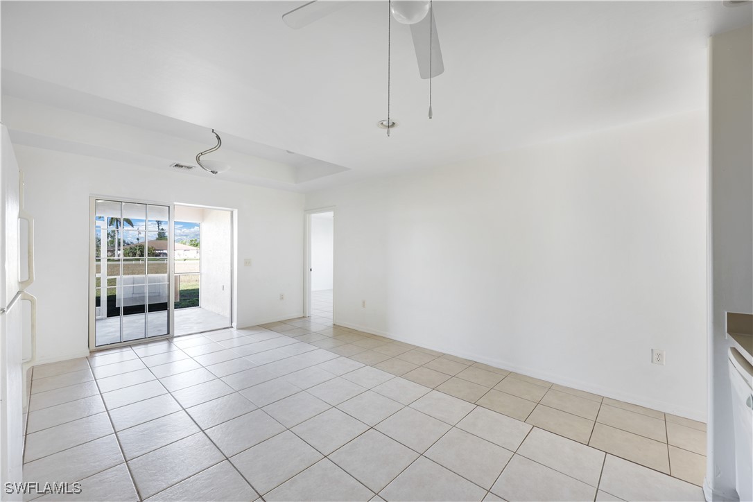 3018/3020 SE Santa Barbara Place