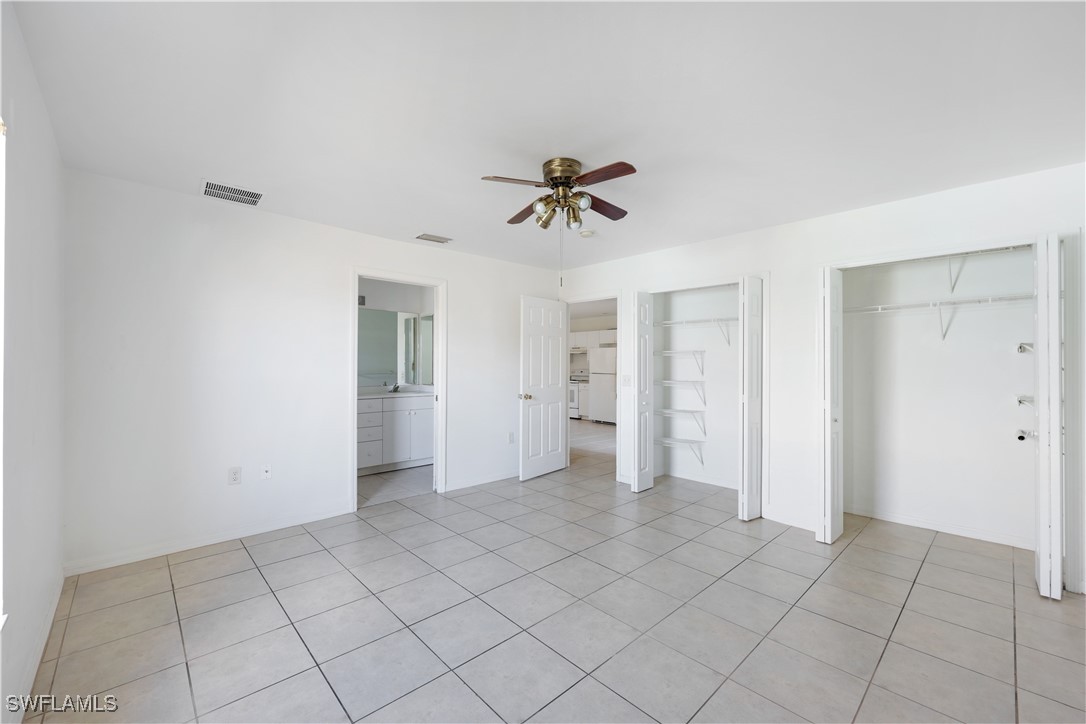 3018/3020 SE Santa Barbara Place