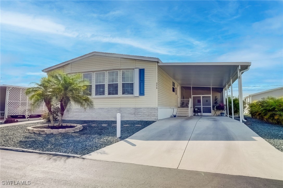 376  Santa Fe Trail