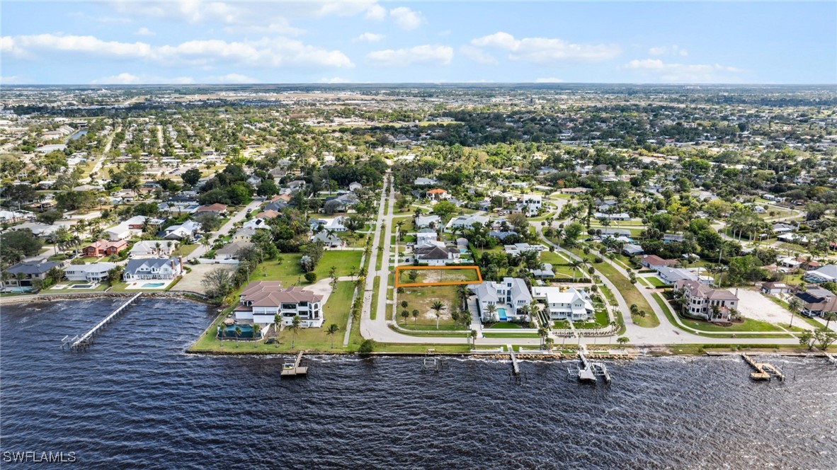 1212  Twin Palm Drive
