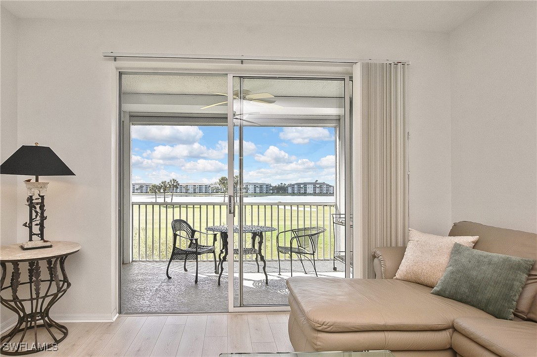 8066  Queen Palm Lane, Apt 525