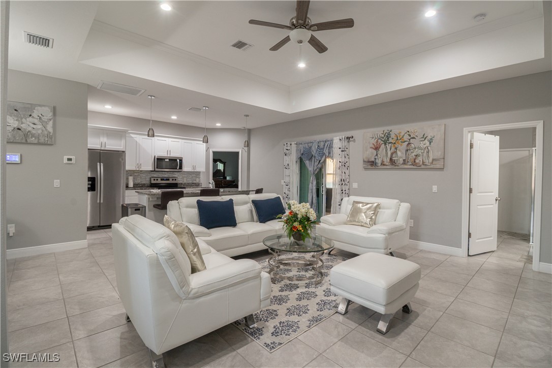 1305  Sunniland Boulevard