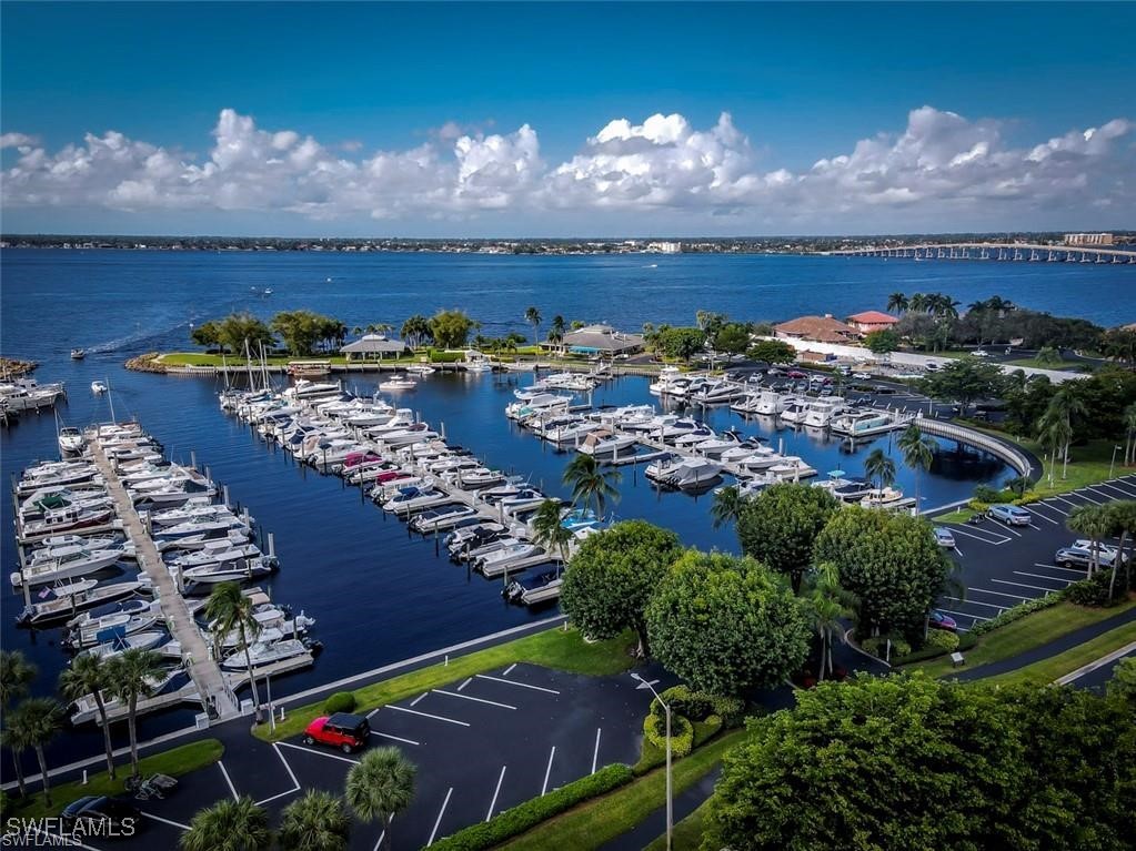 4240  Steamboat Bend, Apt 105