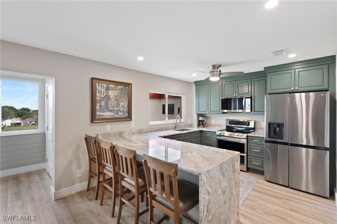 7402  Lake Breeze Drive, Apt 401
