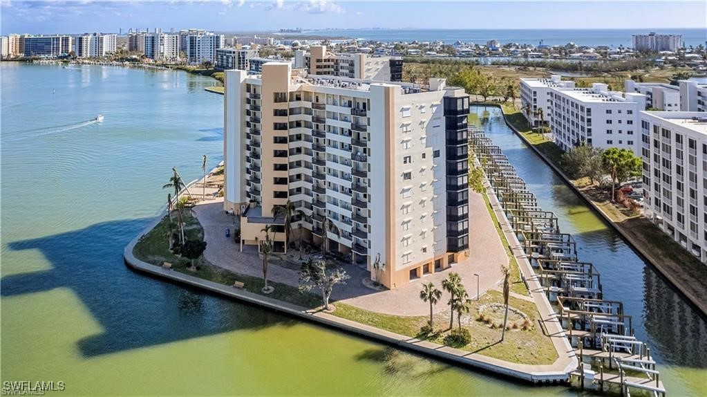 4265  BAY BEACH Lane, Apt 523