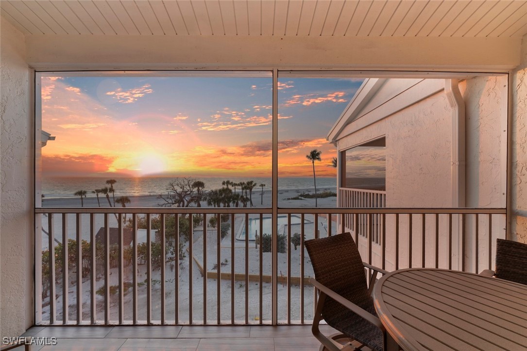 2535  Beach Villas