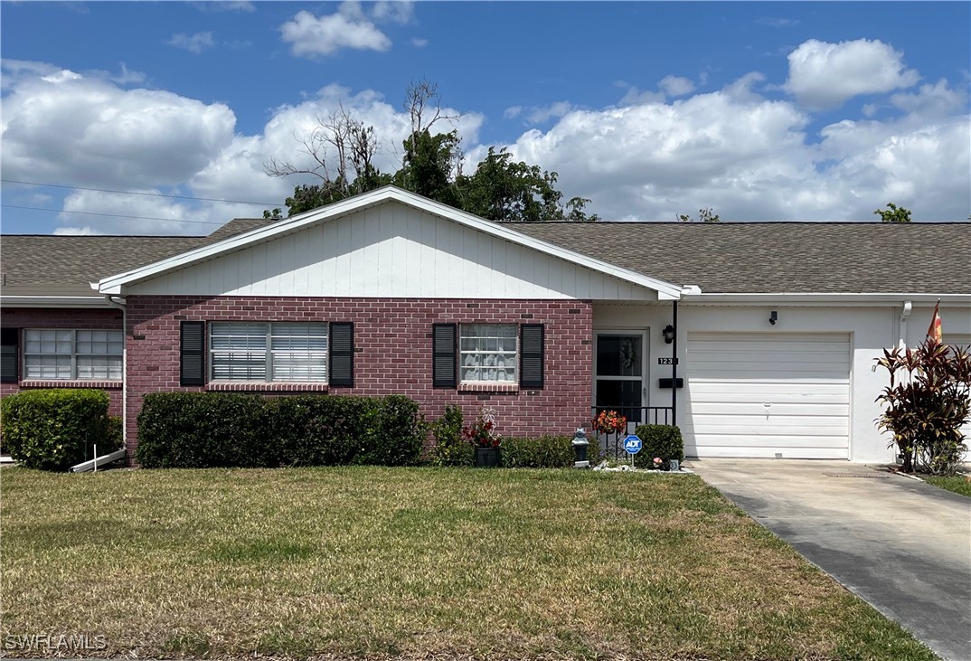 1237  Myerlee COuntry Club Boulevard
