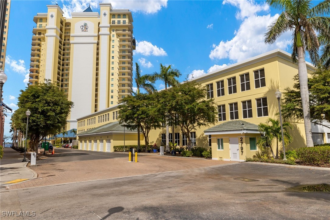 2797  1st Street, Apt 903