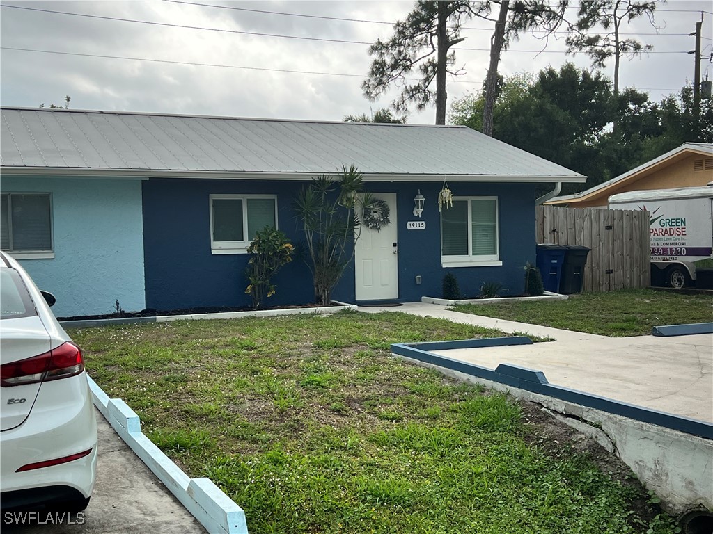 19113/115  Holly Road