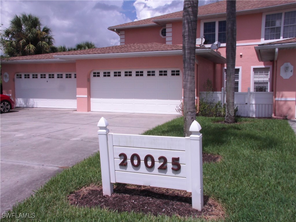 20025  Lake Vista Circle, Apt #1 in back L