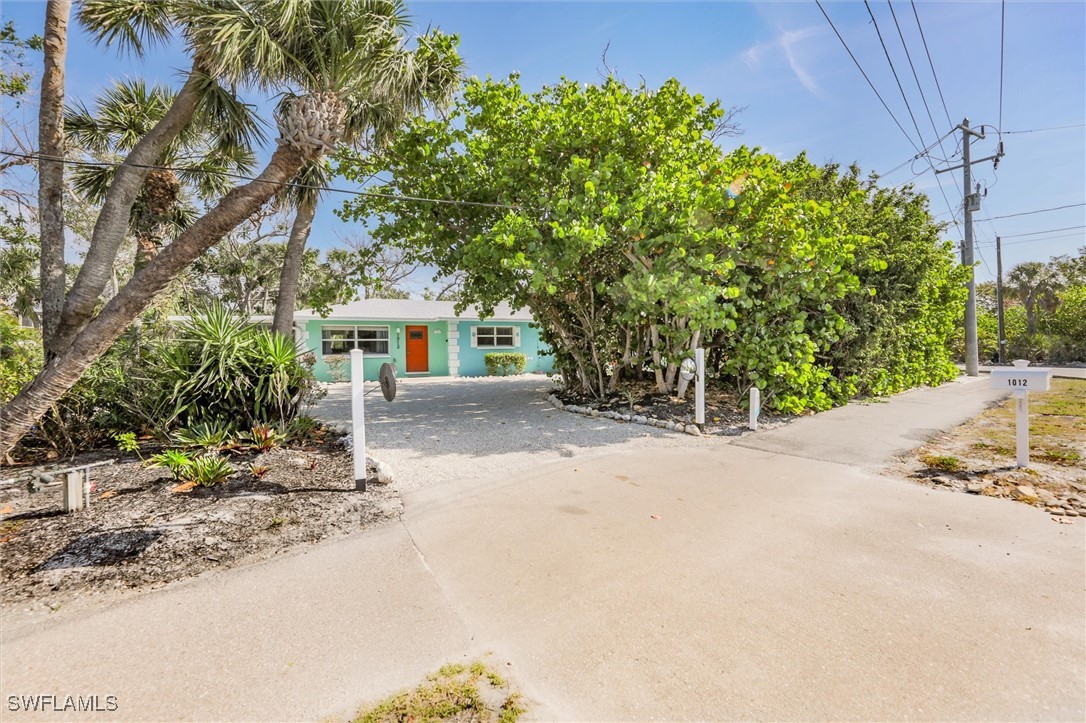 1012/1014 E Gulf Drive