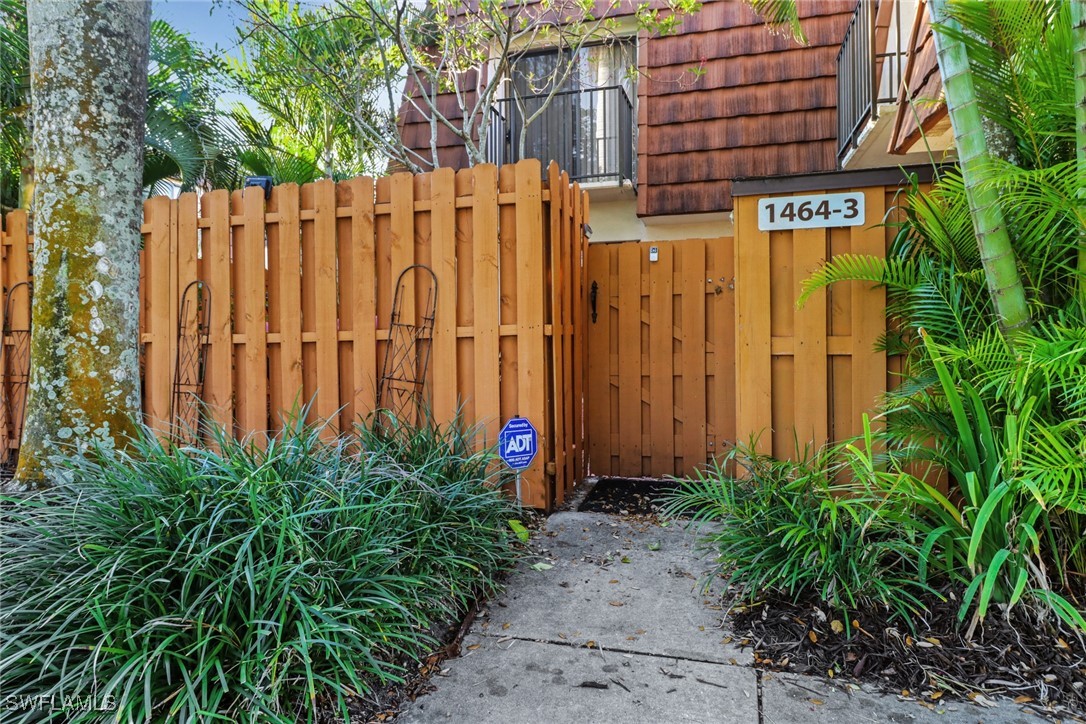 1464  Park Shore Circle, Apt 3