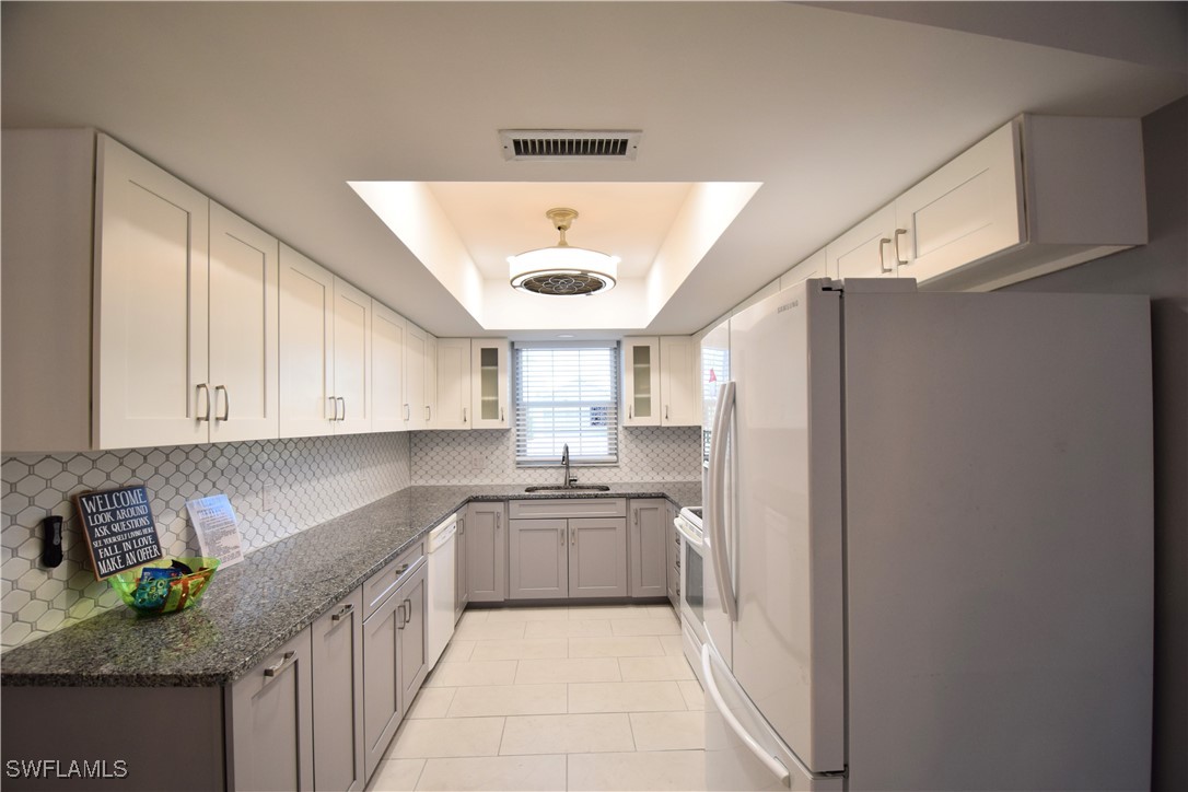 4202 SE 4th Place, Apt 3