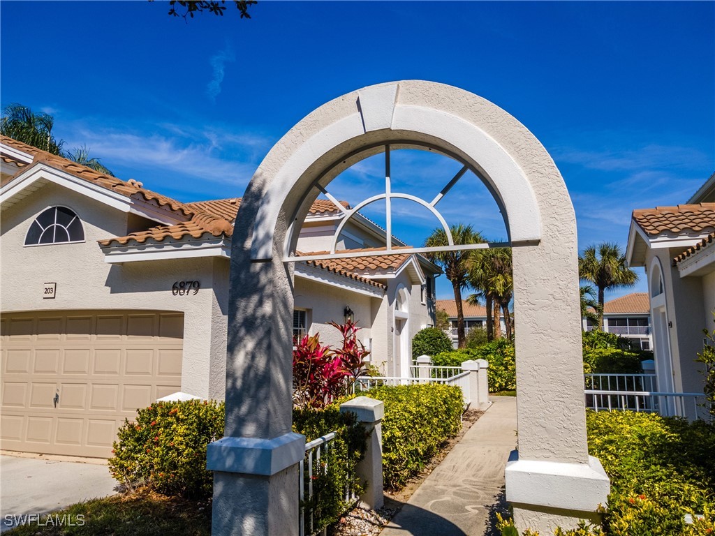 6879  Redbay Park Road, Apt 203