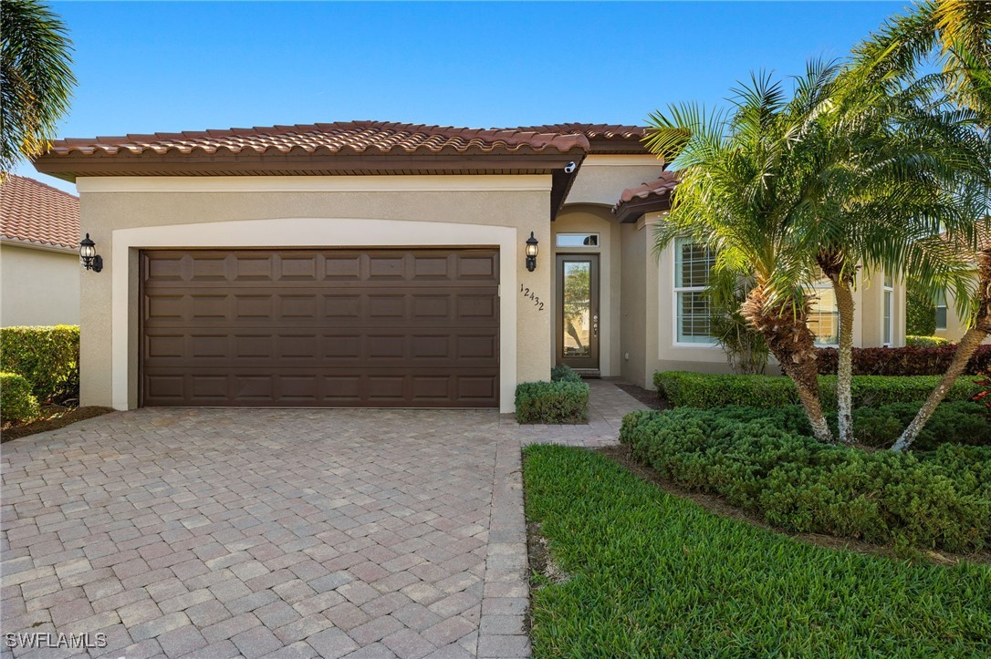12432  Chrasfield Chase
