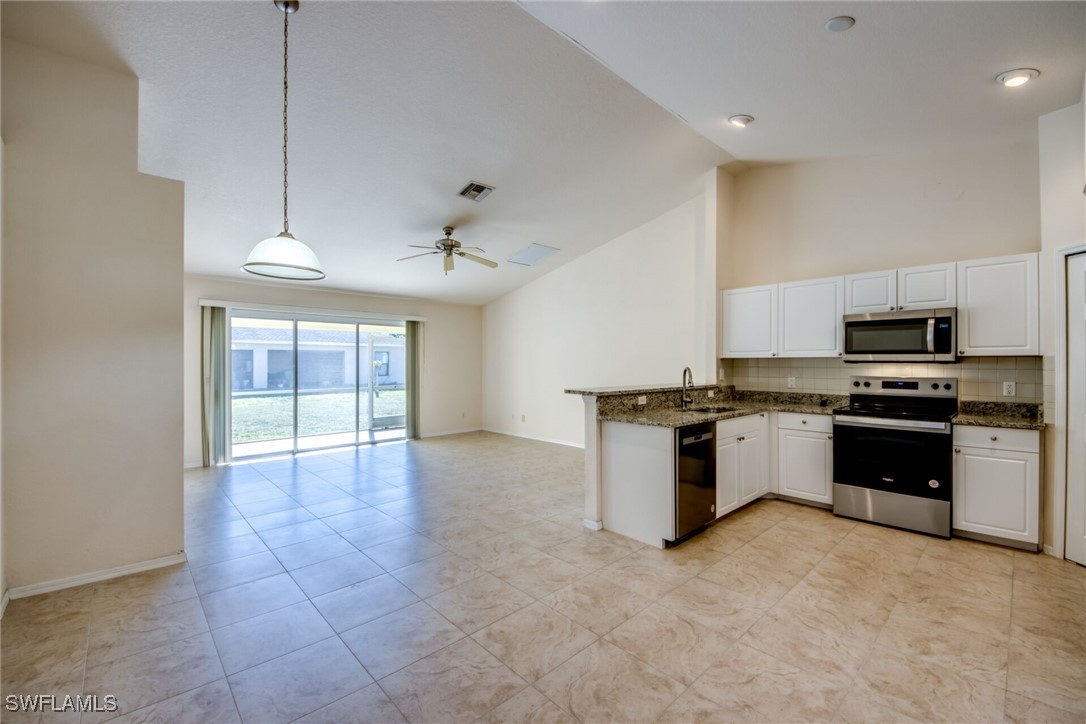 1215/1217 SE 8th Place