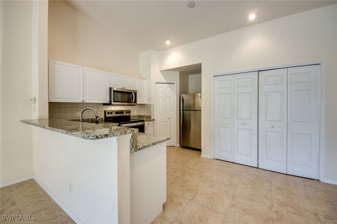 1215/1217 SE 8th Place
