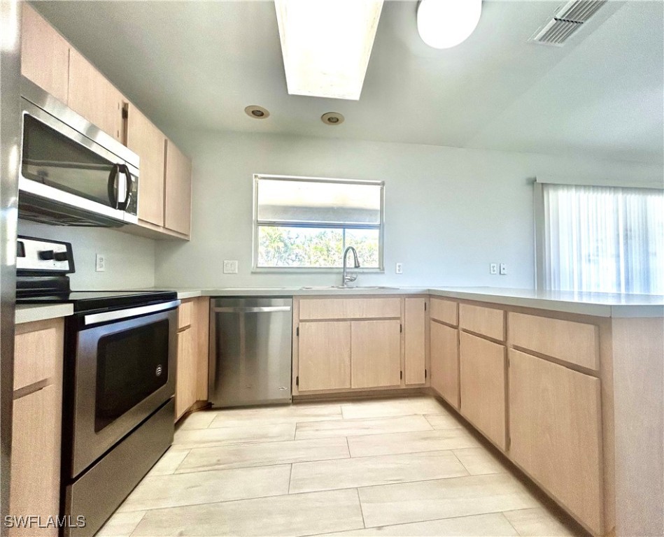 1203 SW 34th Street