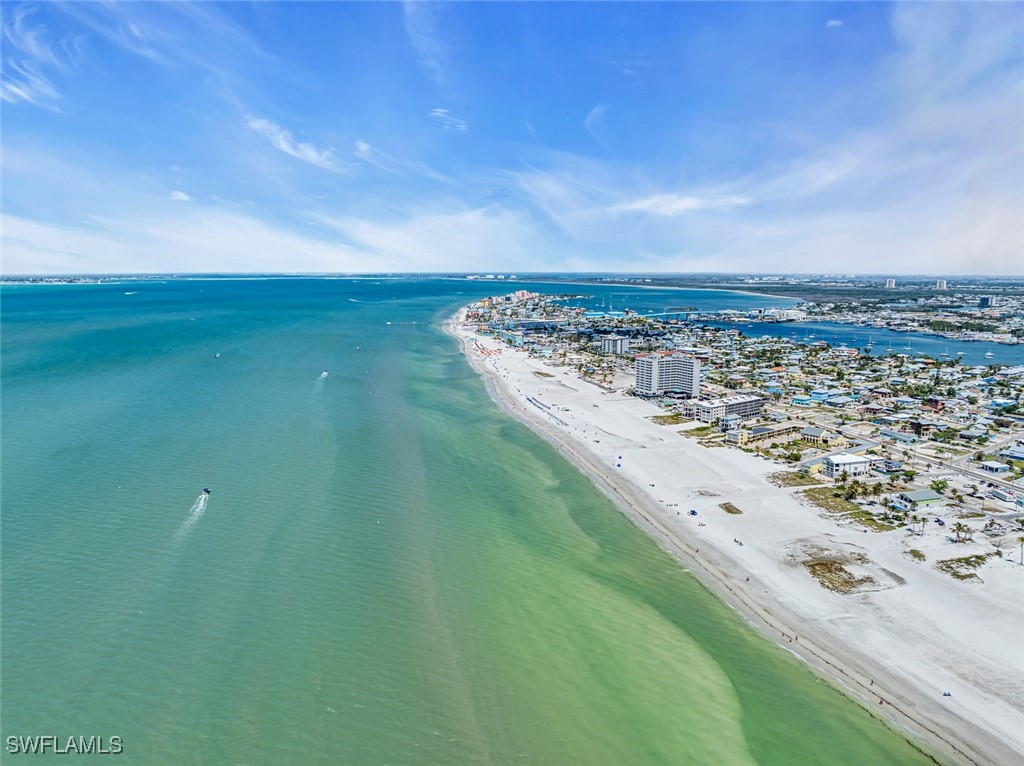 132/134  Tropical Shore Way, Apt 134