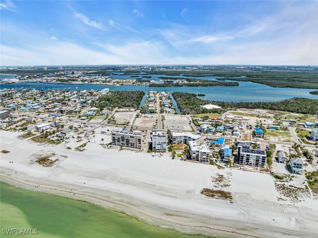 132/134  Tropical Shore Way, Apt 134