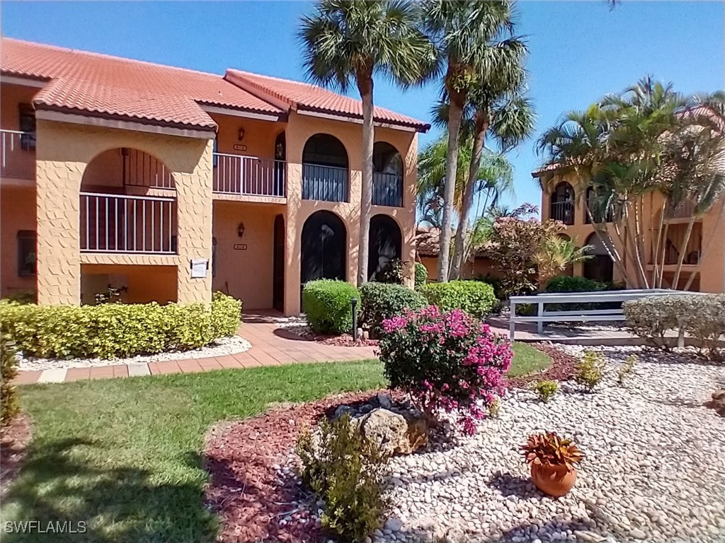 5510 SW 4th Place, Apt 404