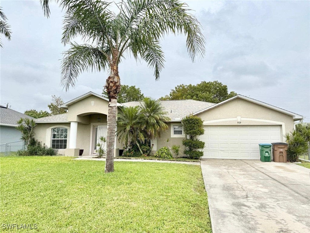 909 SW 10th Place