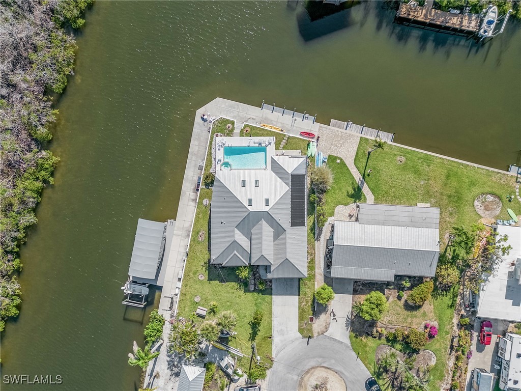 2810  Teal Court