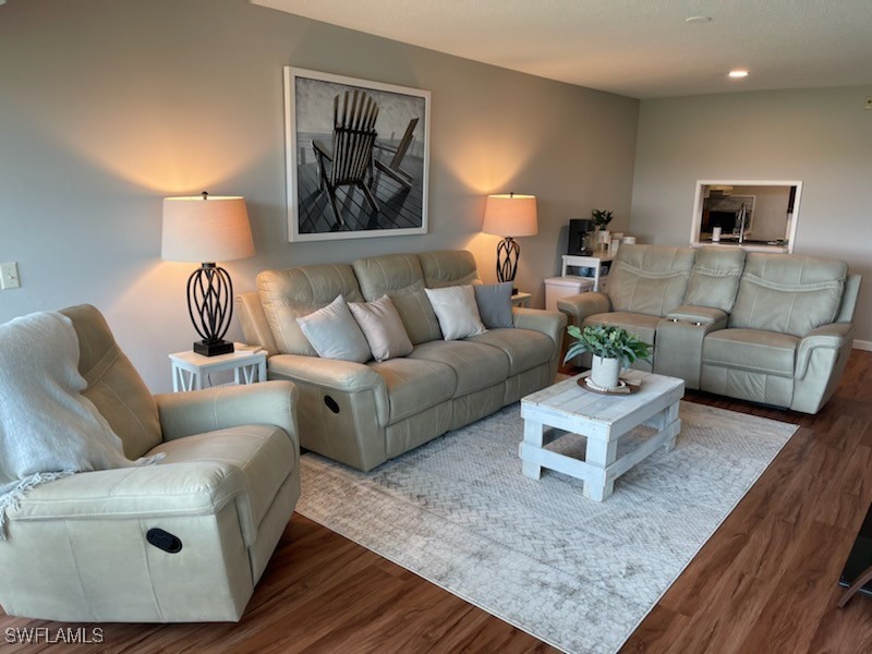 1724  Pine Valley Drive, Apt 310