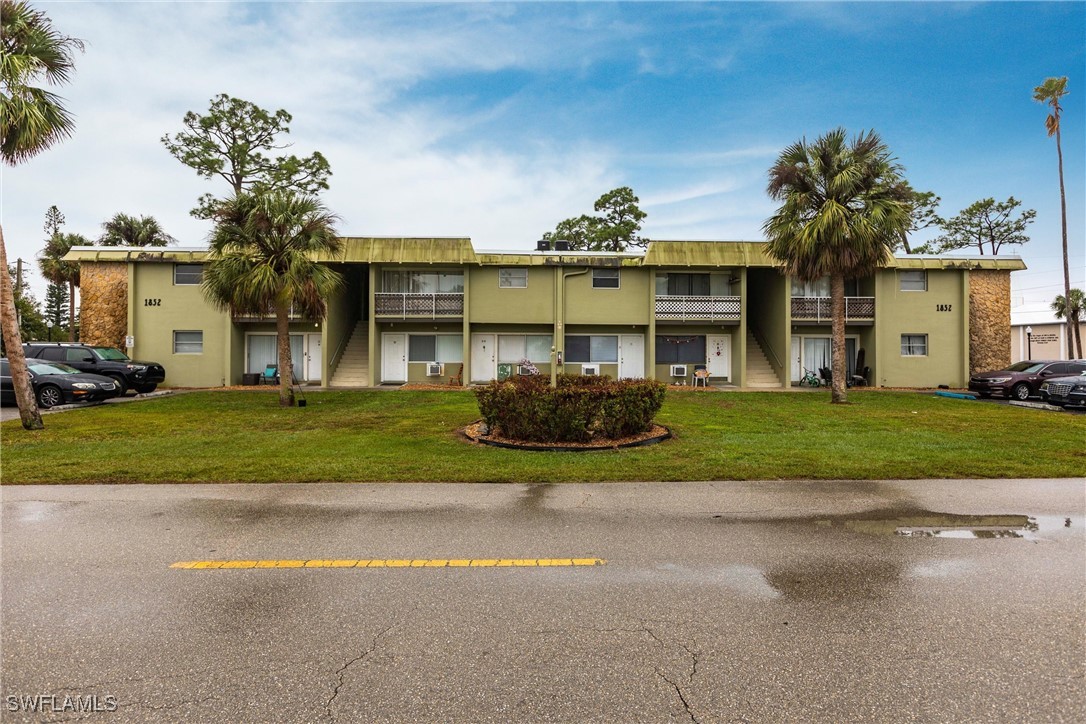 1852-A  Golfview Avenue, Apt A1