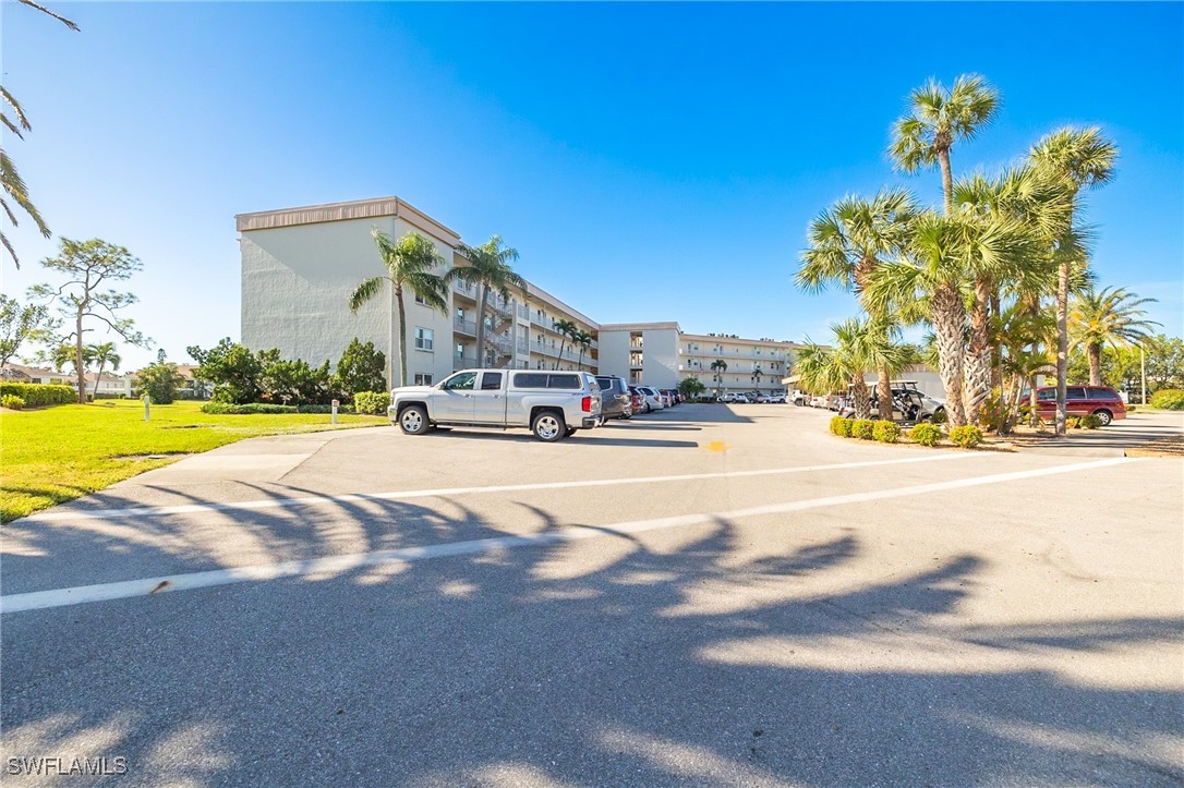 1580  Pine Valley Drive, Apt 405