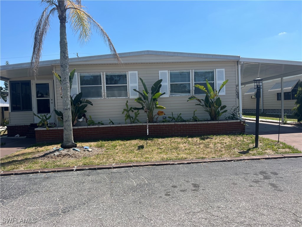 9021  Flamingo Circle