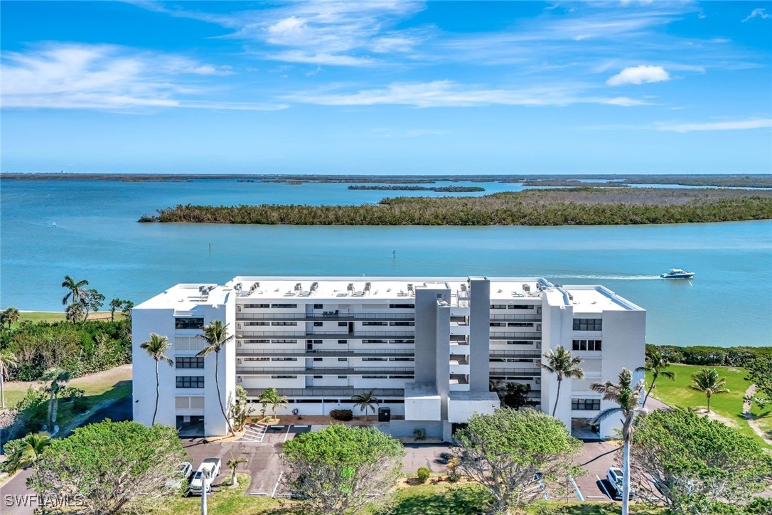 4223  Bay Beach Lane, Apt 4H