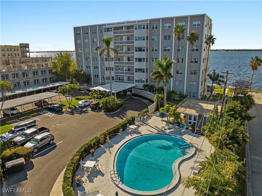 1900  Clifford Street, Apt 306