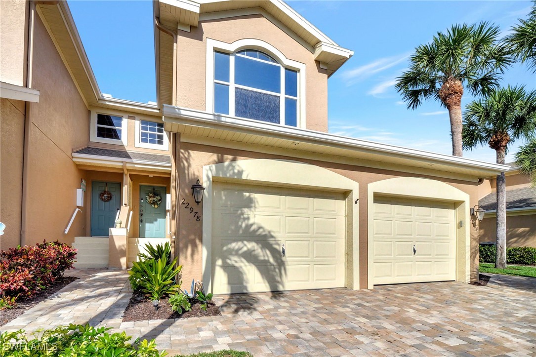 22978  Lone Oak Drive