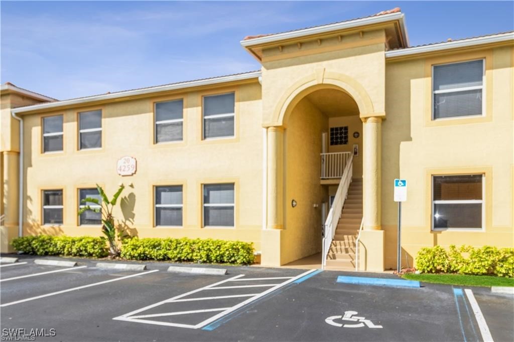4259  Bellasol Circle, Apt 2012