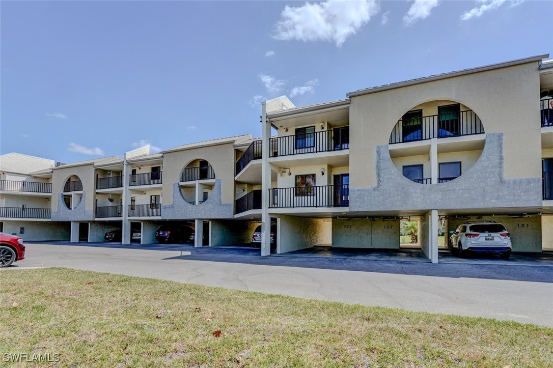 21440  Bay Village Drive, Apt 122