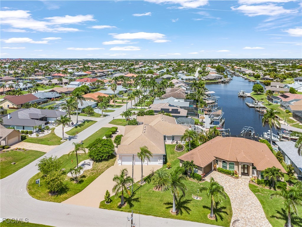 1207 SW 52nd Terrace