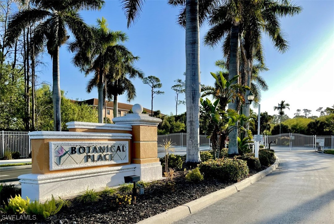 4440  Botanical Place Circle, Apt 102