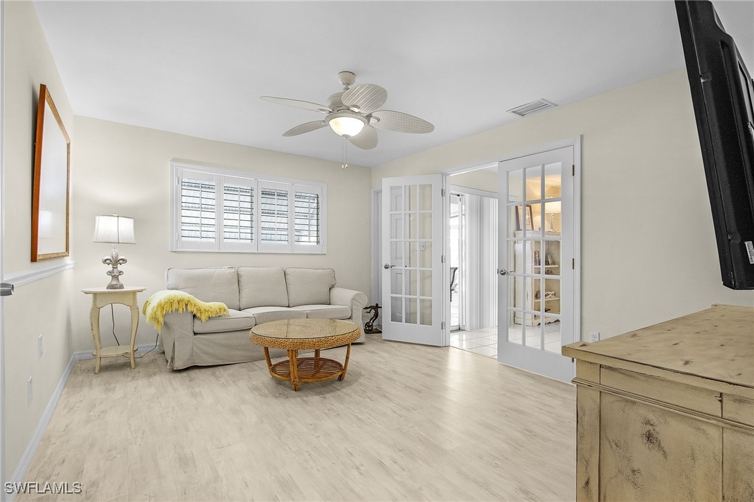 5220/5222  Coronado Parkway