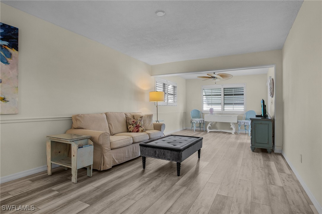 5220/5222  Coronado Parkway