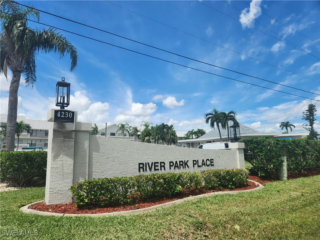 4244 SE 20th Place, Apt 218
